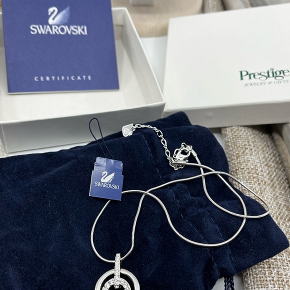 Swarovski Crystal Necklace 14-16" Adjustable with Original Box & Certificate - Picture 12 of 16